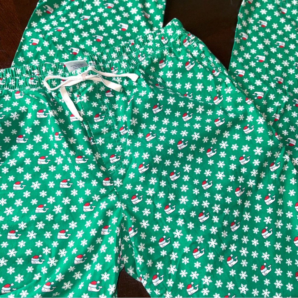 Vineyard Vines Men's M Pajamas PJ Sleep Pants Christmas Whale Santa Hat